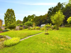 REAR GARDEN- click for photo gallery